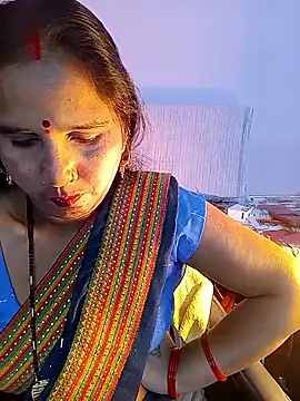 reemacouple007 online show from February 9, 8:49 am