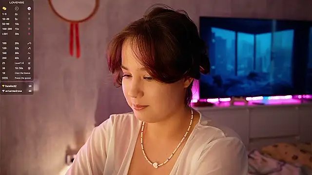 LissaLarsson  online show from March 6, 11:16 am