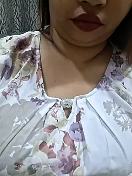 Ravina patil1 online show from April 13, 8:09 pm