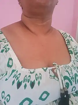 Ravina patil1 online show from April 11, 7:45 am