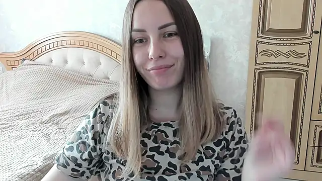 Snapshot of Mia_shy1 chatting on October 4, 7:47 am Mia shy1 online show from October 4, 7:47 am