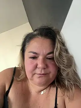 MikyVesela online show from July 25, 7:37 am