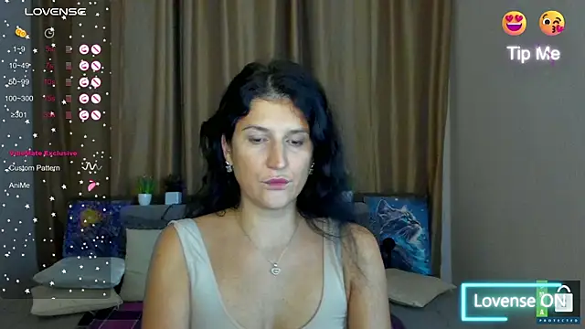 Alianna Solo Kisses online show from November 7, 12:33 pm