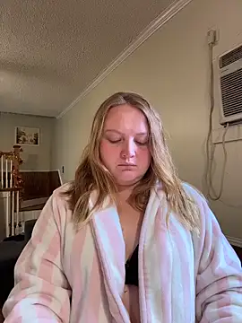 PhatAssBlond online show from November 8, 4:45 pm