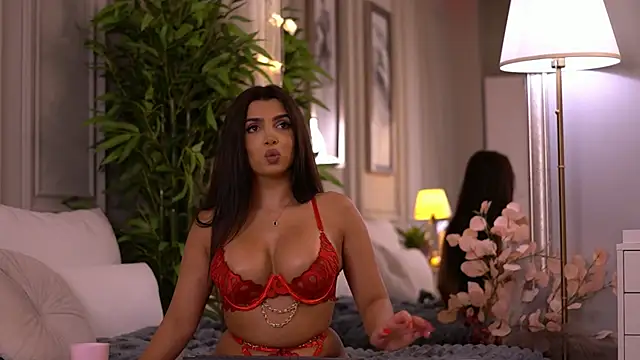 NicoleCellini online show from February 28, 7:35 pm