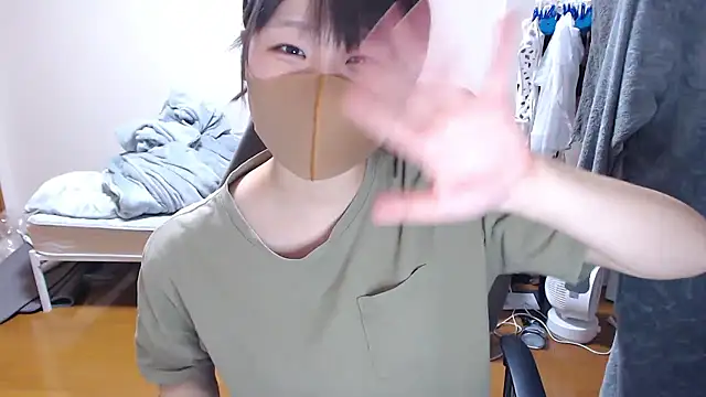 izumi  123 online show from March 24, 4:23 pm