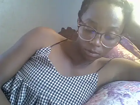 ElianeHot online show from March 22, 11:27 am