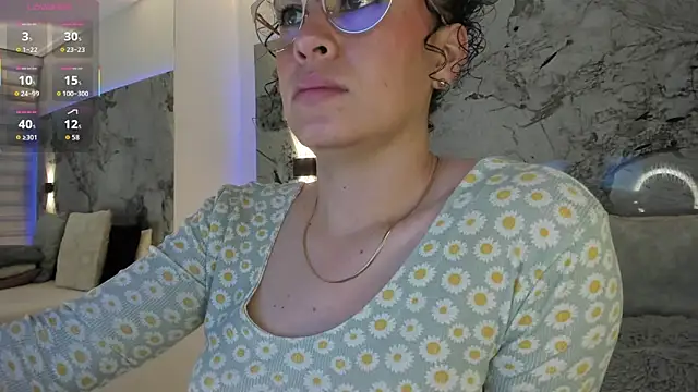 LIZ HOLMES online show from December 23, 11:03 am