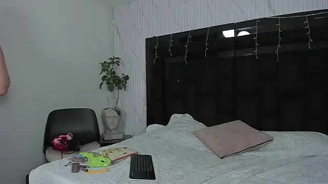 Rubi Sky online show from February 15, 5:32 am