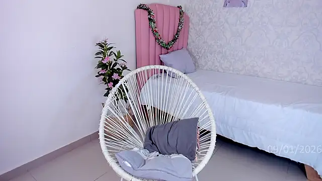 Adria ross online show from January 9, 4:00 pm