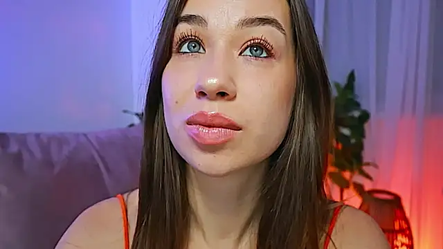 divetagrace online show from April 13, 12:34 am