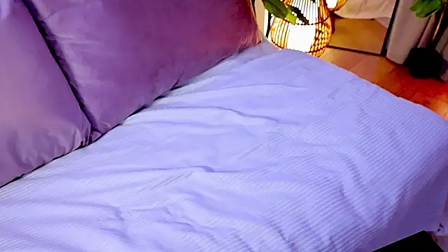 divetagrace online show from February 27, 12:10 am