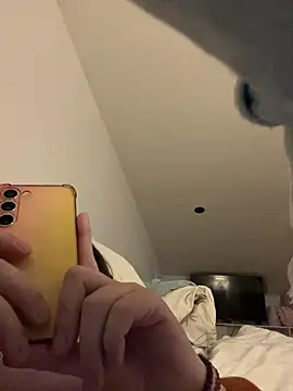 lyajoliee online show from February 21, 9:10 am