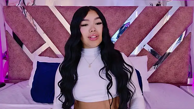 MarianaGarciaa   online show from April 20, 7:06 pm