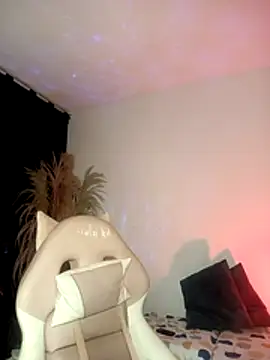 lovely kitt online show from October 26, 3:13 am