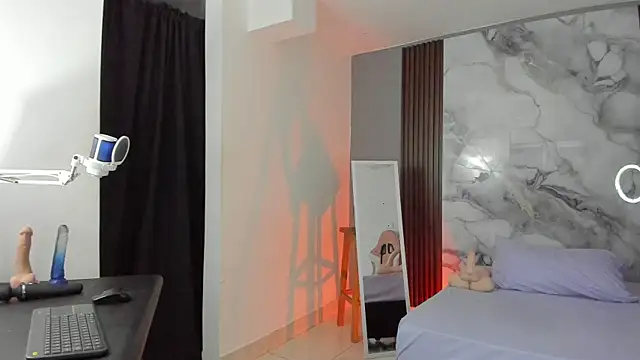 Yelena03 online show from September 30, 10:58 pm