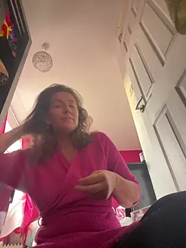 Snapshot of Lwhite1 chatting on October 1, 4:12 pm Lwhite1 online show from October 1, 4:12 pm