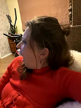 Snapshot of Lwhite1 chatting on October 4, 11:53 pm Lwhite1 online show from October 4, 11:53 pm