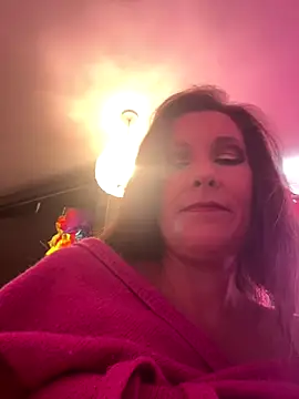 Snapshot of Lwhite1 chatting on September 26, 4:04 pm Lwhite1 online show from September 26, 4:04 pm