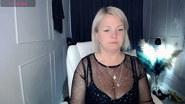 Juarnea online show from June 3, 2:33 pm