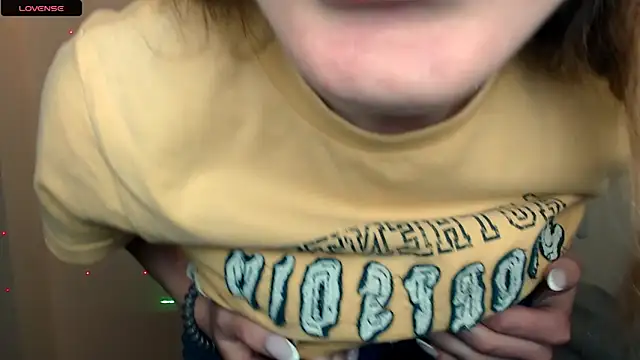 Snapshot of AmandaSell chatting on September 13, 7:49 am AmandaSell online show from September 13, 7:49 am
