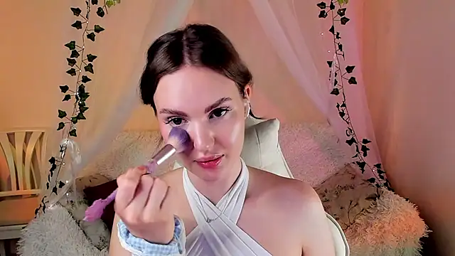 MishkaMe online show from November 4, 4:45 pm