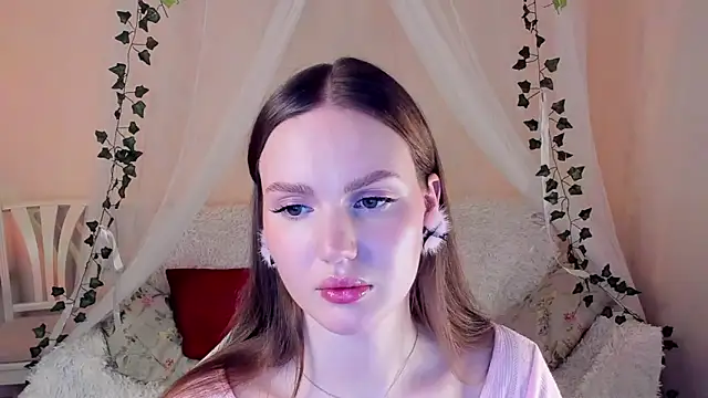 MishkaMe online show from November 15, 4:19 pm