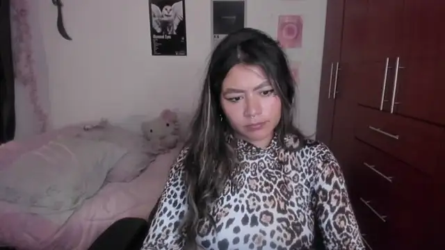 StephaniFox online show from January 17, 8:55 am