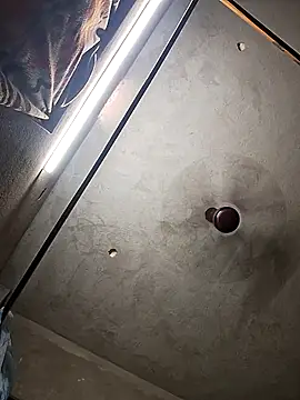 HotSexyBoudi online show from April 22, 8:33 am