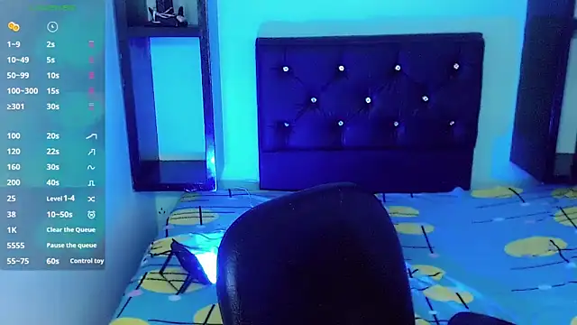 kinverly sexyx online show from April 10, 4:18 am