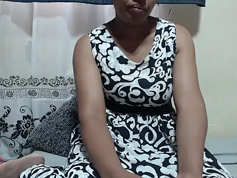 Snapshot of Linda_sexy chatting on October 5, 7:57 am Linda sexy online show from October 5, 7:57 am