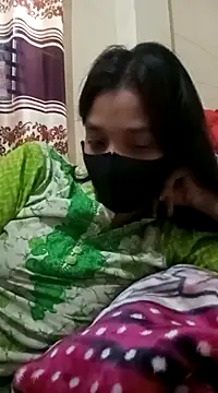 Snapshot of Aruyeshi- chatting on December 2, 8:48 am Aruyeshi- online show from December 2, 8:48 am