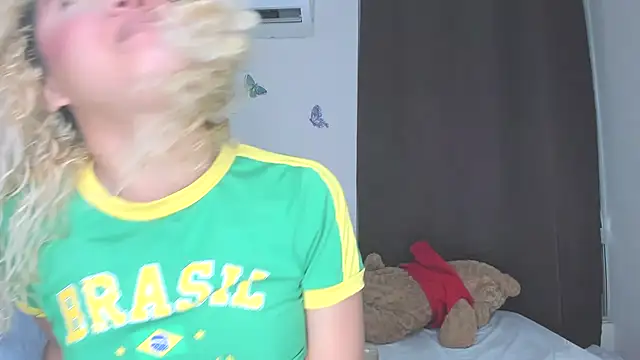 sofiacastillo01 online show from February 20, 2:40 pm