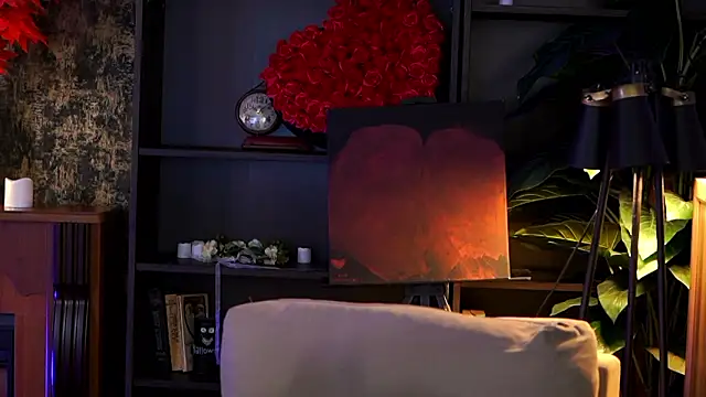 EvaSunderland online show from March 15, 1:02 pm