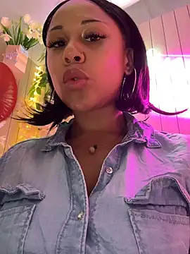 HaileyDiana online show from June 4, 7:51 pm