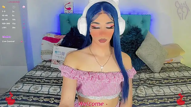 Snapshot of Baby_Aliz chatting on October 22, 3:44 am Baby Aliz online show from October 22, 3:44 am