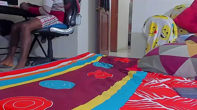 kerlysmith 24 online show from April 16, 11:21 am