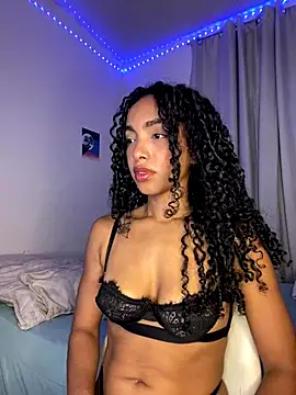 Snapshot of nicoleebony1 chatting on September 22, 6:39 pm nicoleebony1 online show from September 22, 6:39 pm