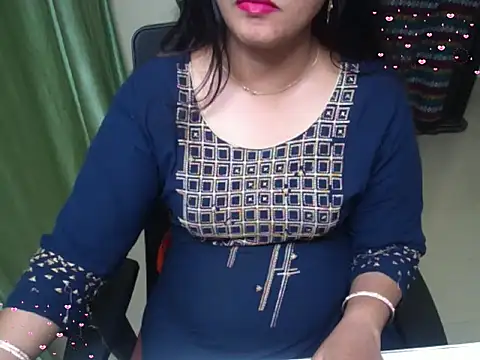 Arushisingh8888 online show from October 26, 1:17 pm