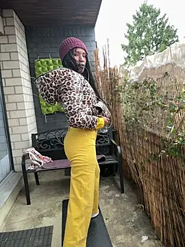 Shantel-Olivia online show from December 17, 9:13 am