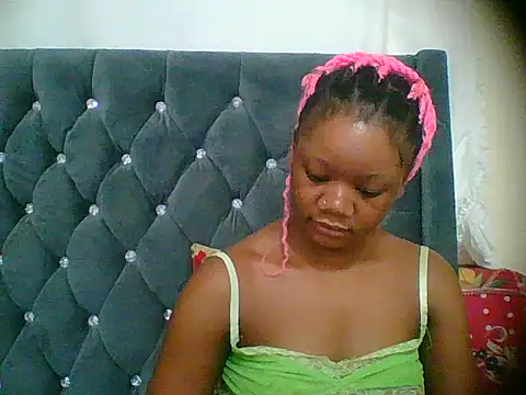 HotJeylee online show from December 13, 8:26 pm