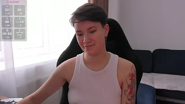 JessieFlower online show from January 8, 8:51 am