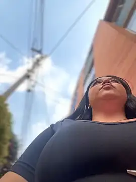 Snapshot of Kym_Owens chatting on October 27, 7:19 pm Kym Owens online show from October 27, 7:19 pm