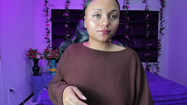 sweelanna   online show from April 21, 1:09 am