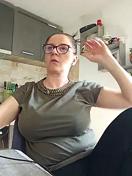 KristenVega online show from April 19, 12:49 pm