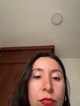 emely sexx20 online show from April 17, 10:12 pm