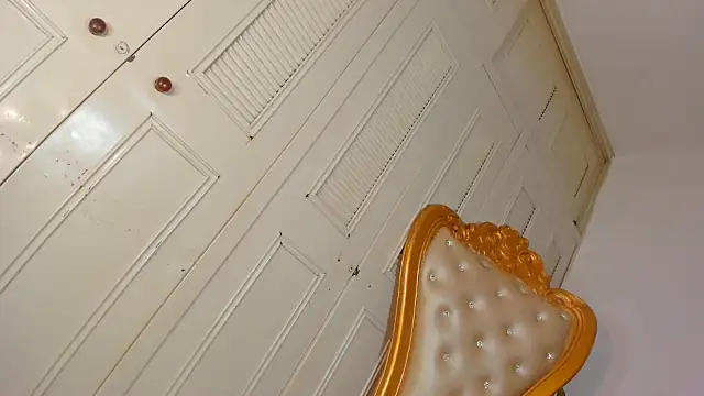 ChanellCastilla online show from December 3, 7:00 am