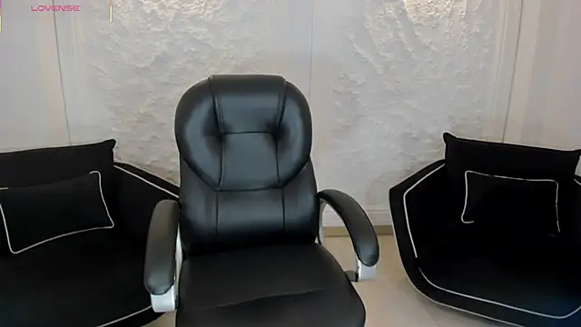 AlessaRomero online show from October 28, 8:14 pm