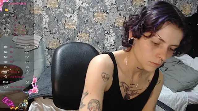 pretty cristal69 online show from June 2, 11:17 pm