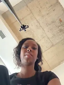 Your Paris online show from February 22, 5:47 pm